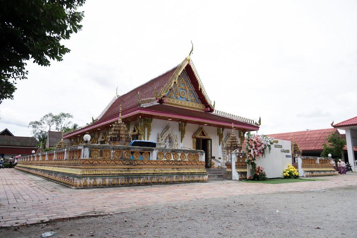 วัดพระหอม