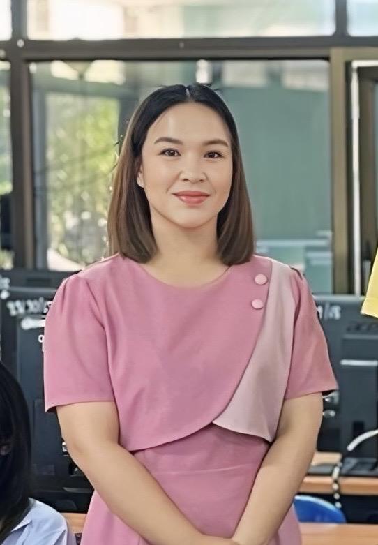 นางสาวรวิภัค รัตนบุรี