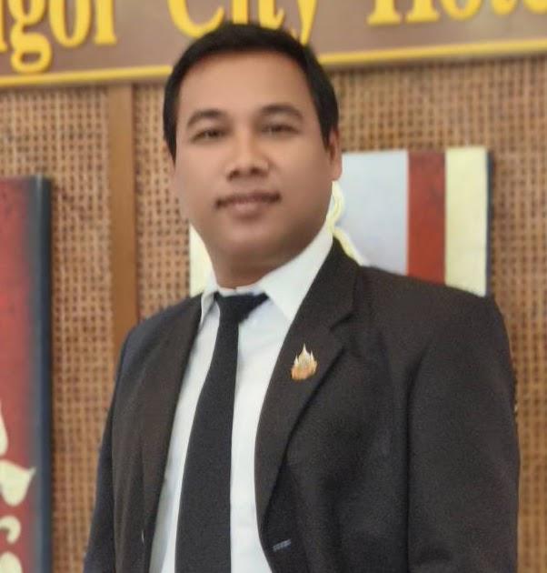 นายชัชพิสิฐ เสนพิทักษ์