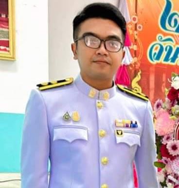 นายนันทวุฒิ สระบัว