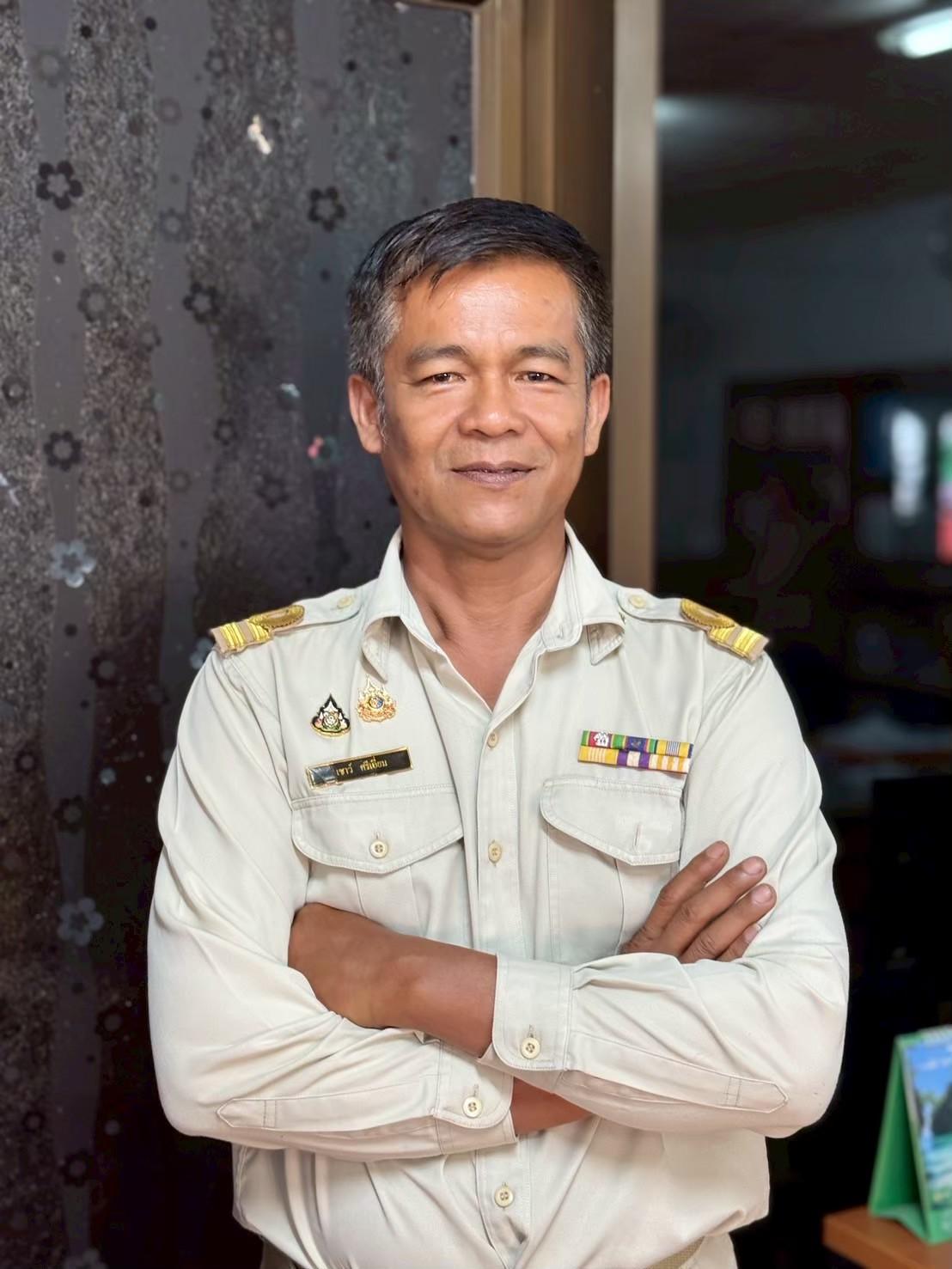 นายเชาว์  ศรีเอี่ยม