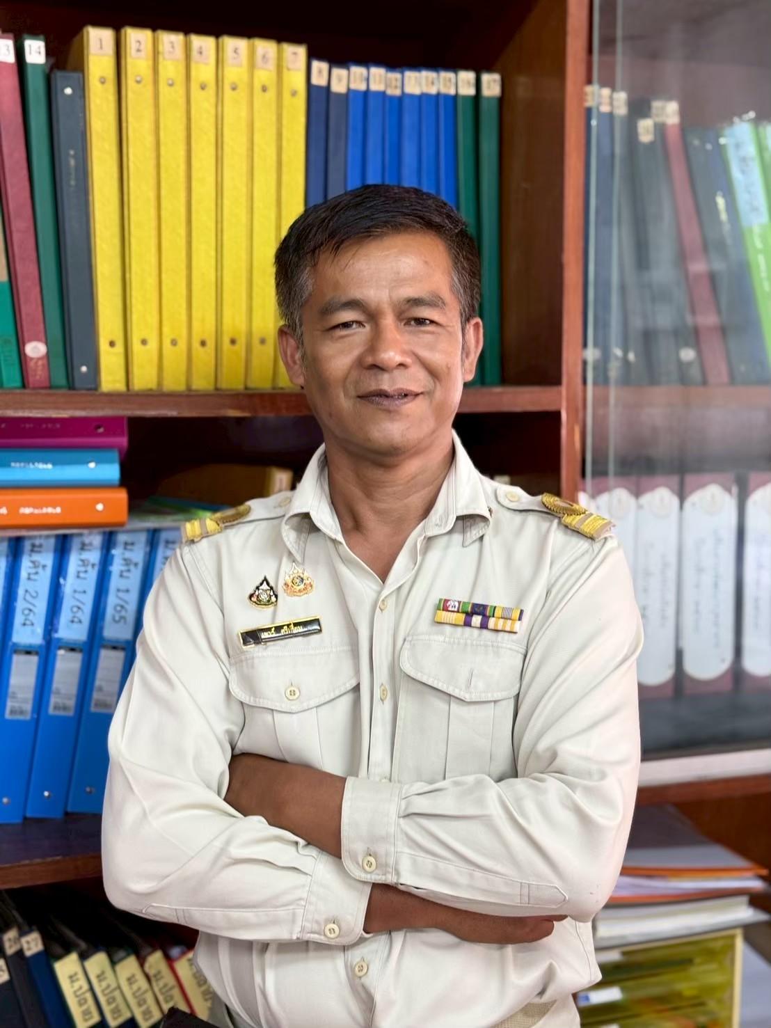 นายเชาว์ ศรีเอี่ยม