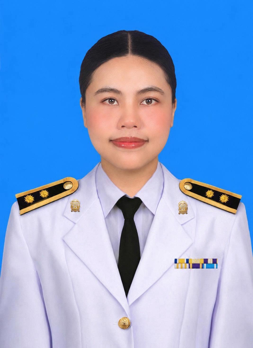 นางสาวเกวลิน จุ้ยเจริญ